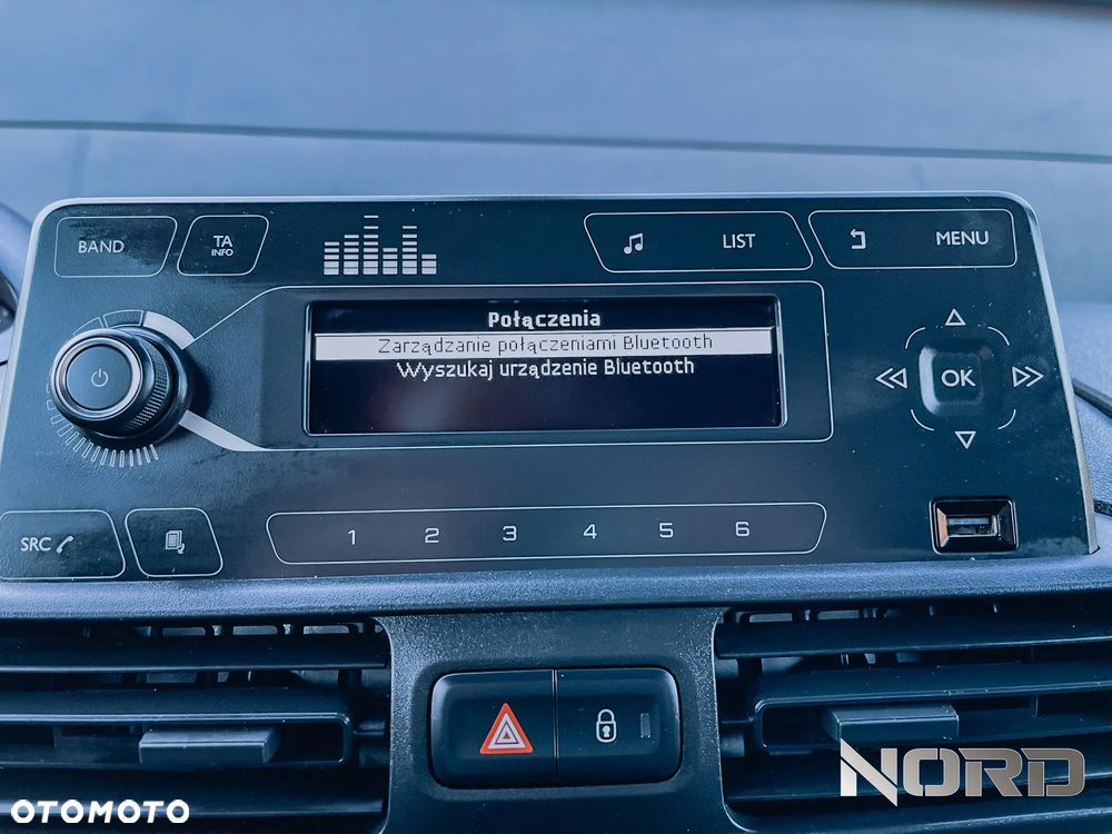 Peugeot Partner Long Premium - 28