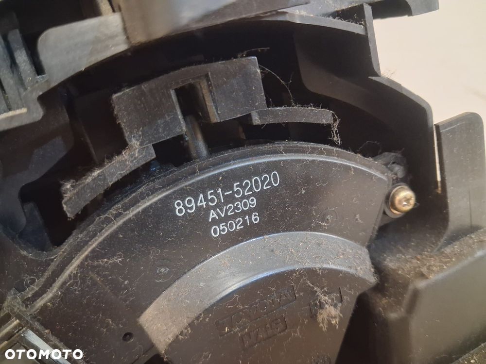 Lewarek zmiany biegów automat TOYOTA COROLLA E12  89451-52020  OE - 2