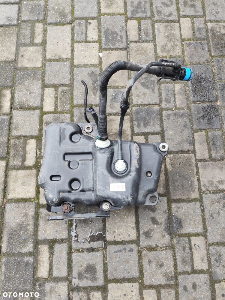 Zbiornik Ad Blue Opel Zafira C B20DTH