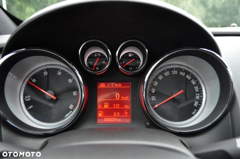 Opel Astra ver-iv-gtc-2-0-cdti-bi--turbo-s-s - 11