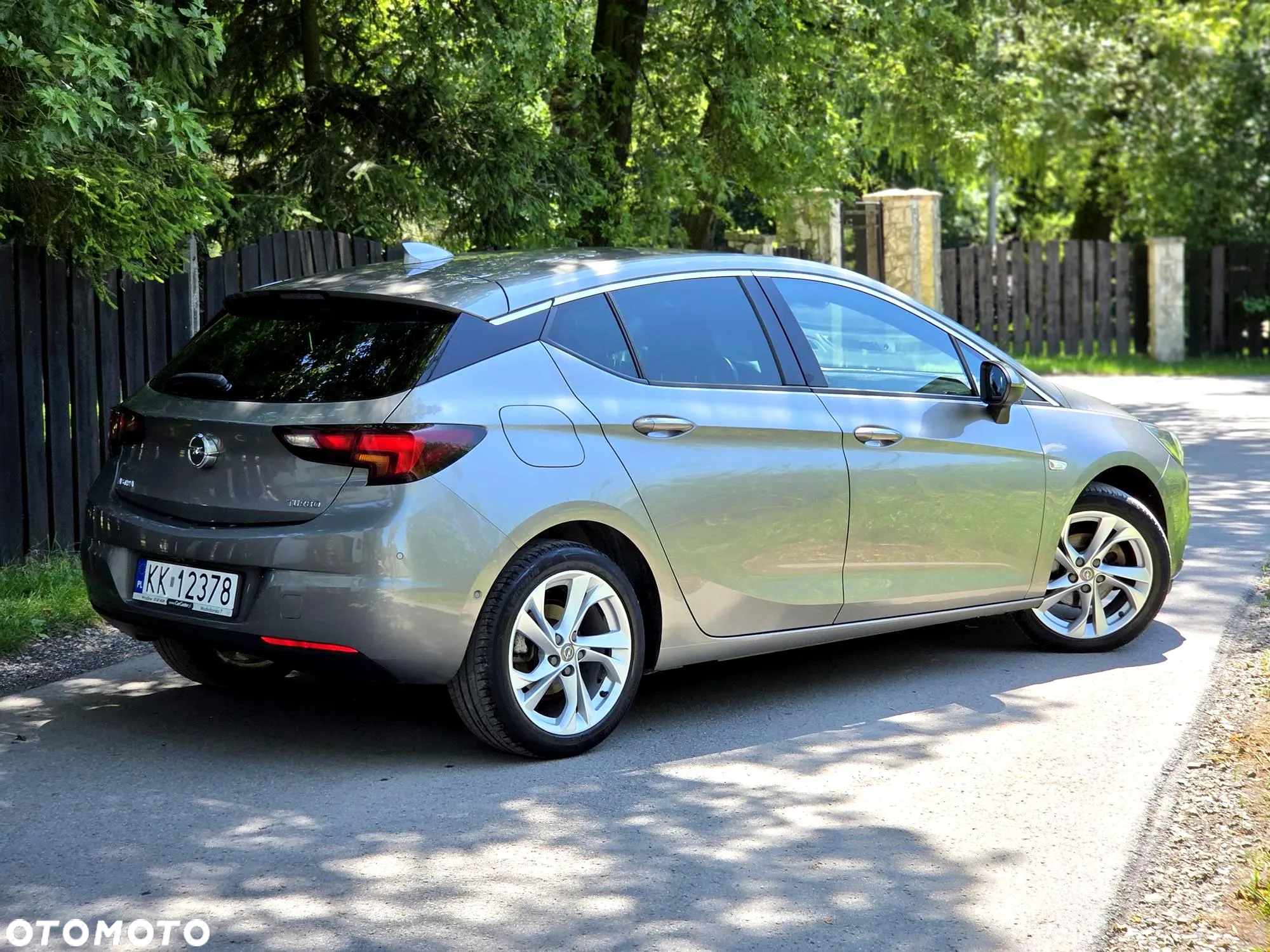 Opel Astra V 1.4 T Elite - 10