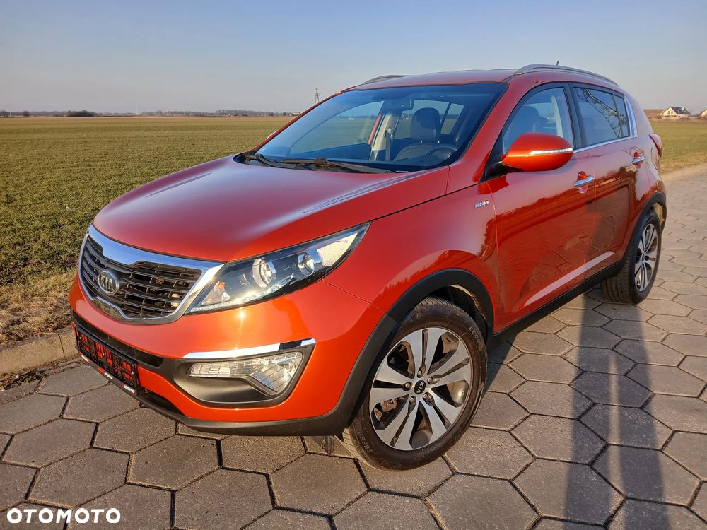 Kia Sportage 2.0 CRDI 4WD Automatik Fifa World Cup Edition - 1