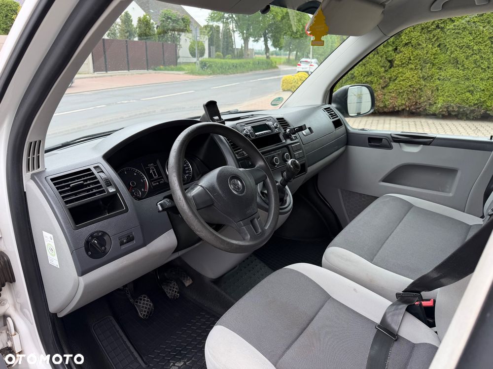 Volkswagen Transporter - 8