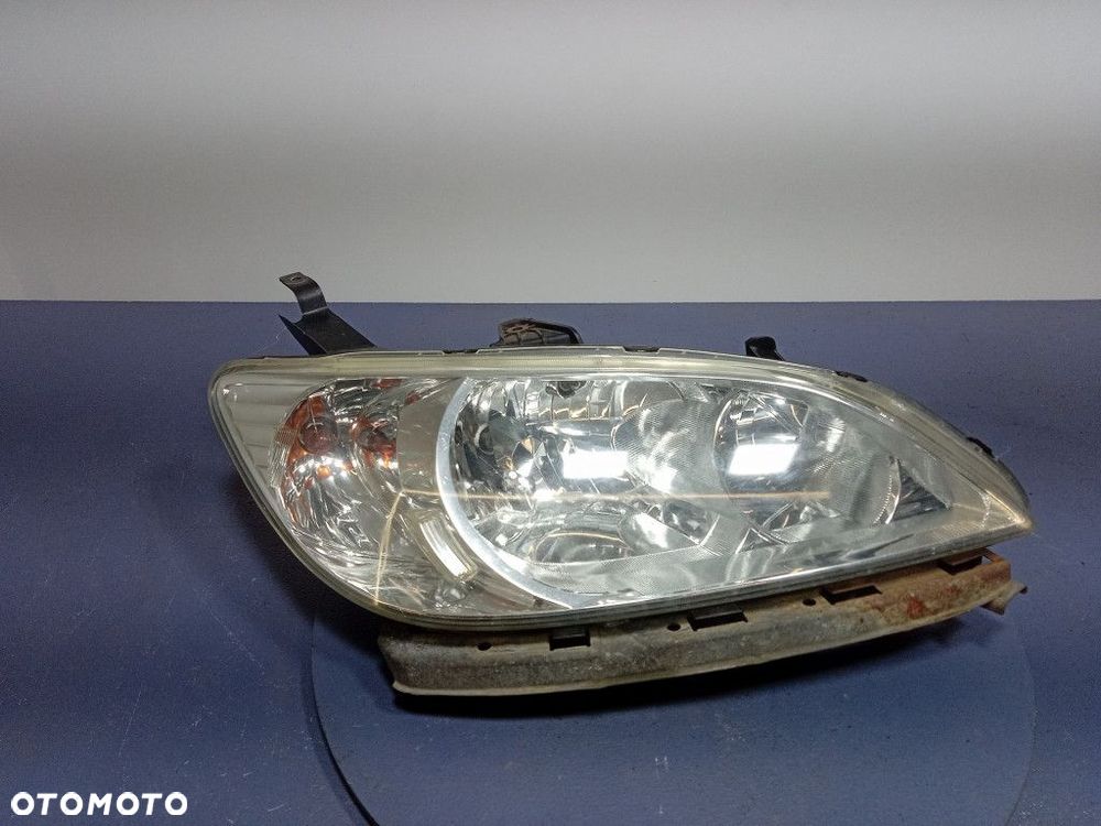 HONDA CIVIC VII ES LIFT SEDAN REFLEKTOR PRAWY LAMPA PRZEDNIA EU - 1