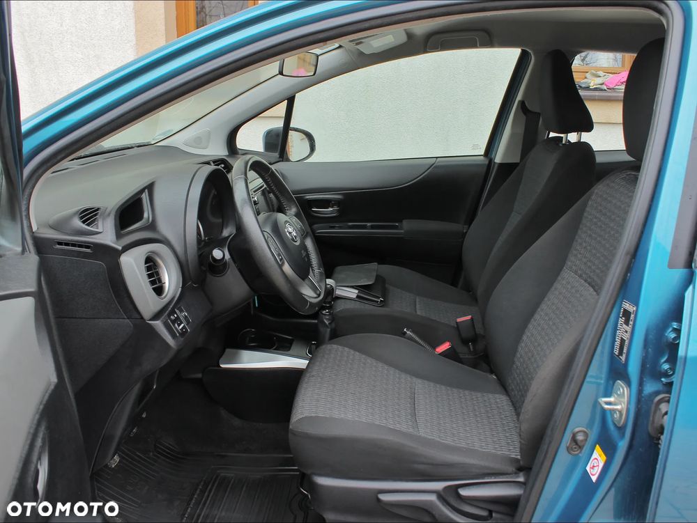 Toyota Yaris 1.33 VVT-i Executive - 7