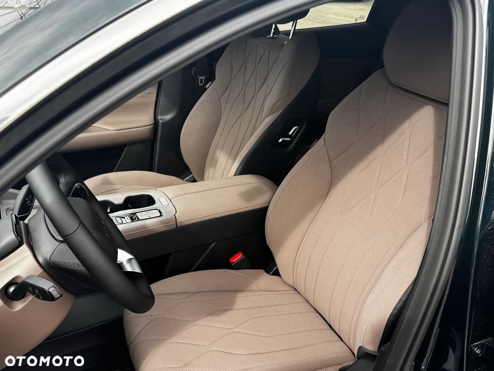 Chery Tiggo 8 1.5 T-GDI Super Hybrid Prestige DCT - 12