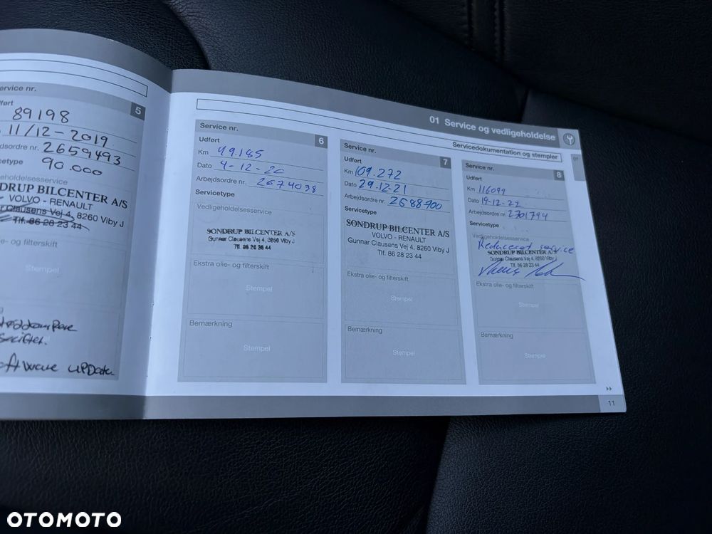 Volvo V40 D4 Geartronic Momentum - 39