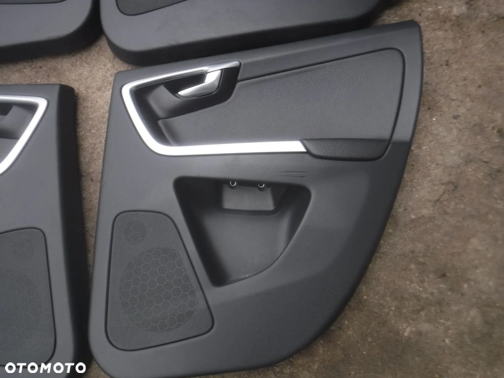 Volvo XC60 I  tapicerka skora skorzane boczek drzwi przod tyl kpl lewy prawy - 2