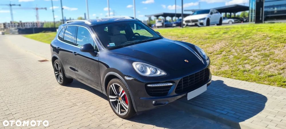 Porsche Cayenne - 1