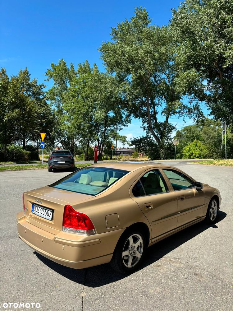Volvo S60 2.4D5 Momentum - 7