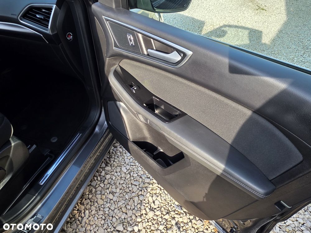 Ford S-Max - 15