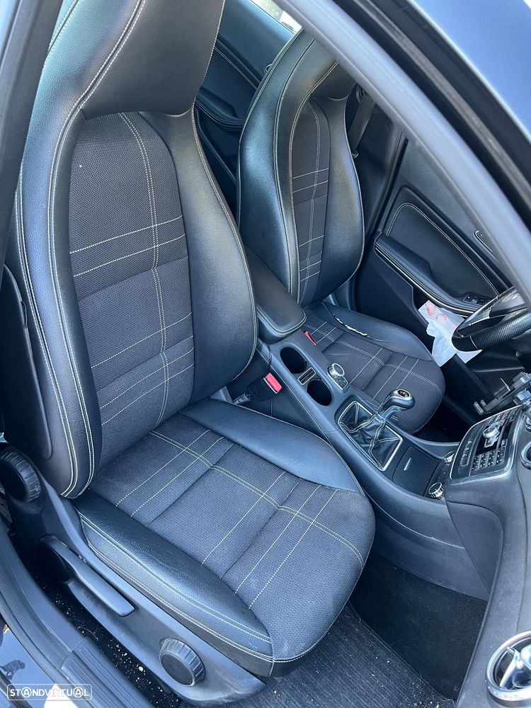 Mercedes-Benz GLA 180 CDI - 12