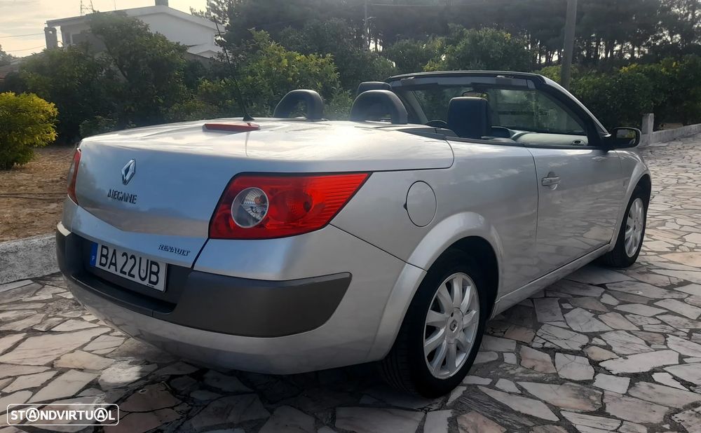 Renault Mégane CC 1.9 dCi FAP Privilege - 6