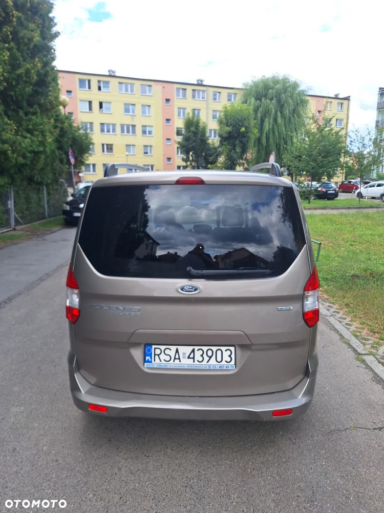 Ford Tourneo Courier 1.0 EcoBoost Titanium - 6