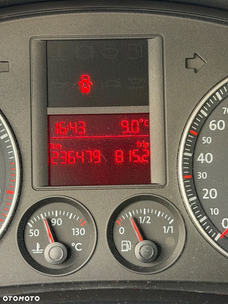 Volkswagen Golf 1.6 FSI Trendline - 13