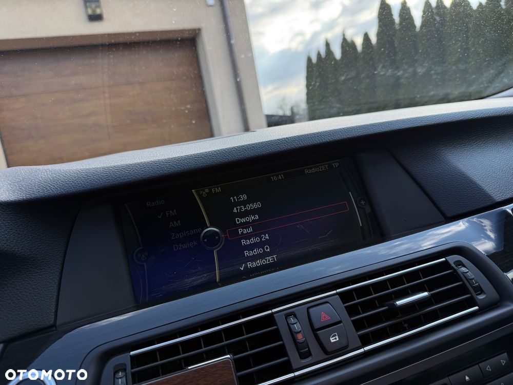 BMW Seria 5 520d - 24