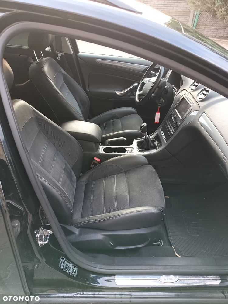 Ford Mondeo 2.0 TDCi Titanium - 24