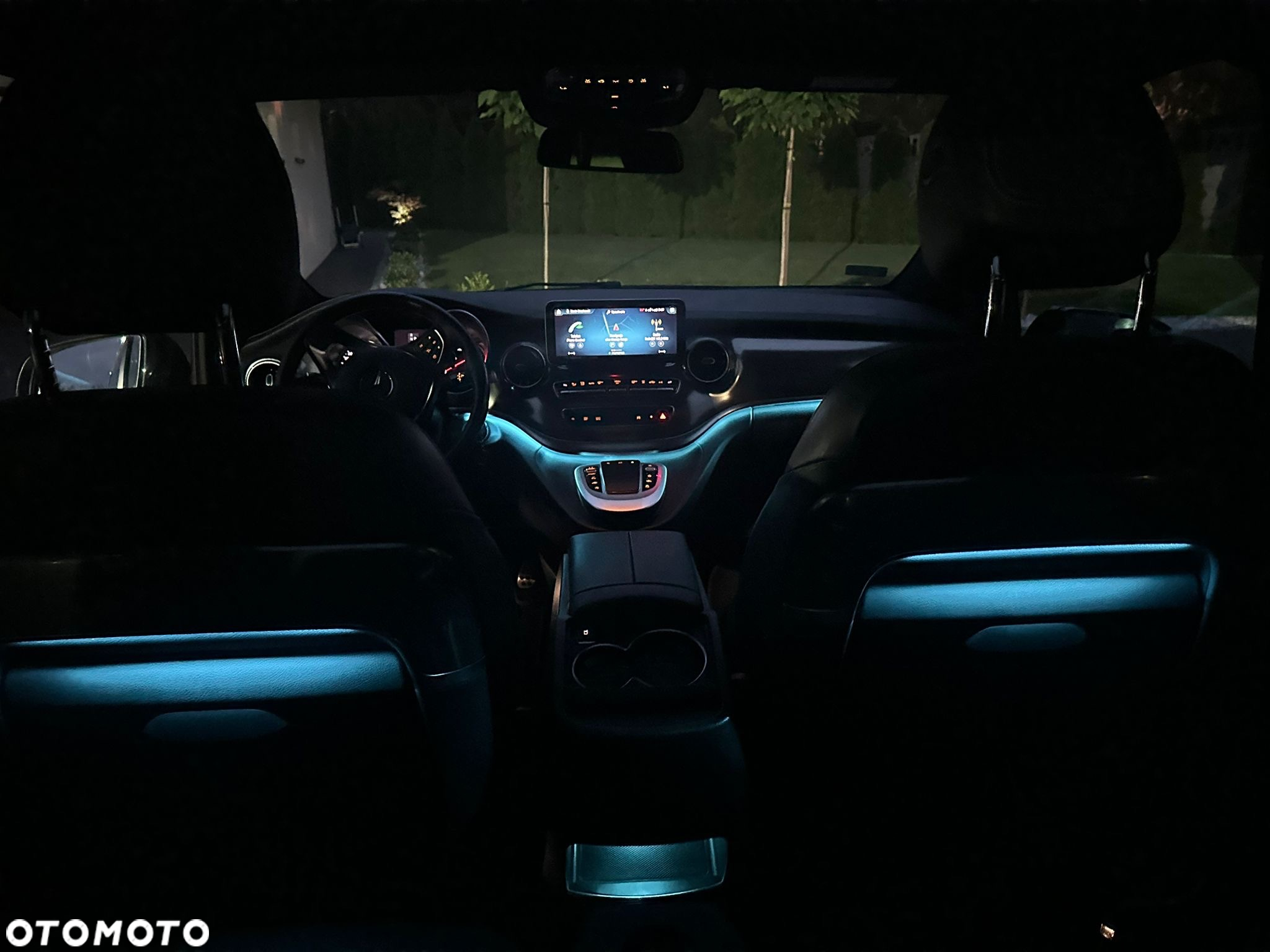 Mercedes-Benz Klasa V 300 d 4-Matic Exclusive 9G-Tronic (d³ugi) - 36