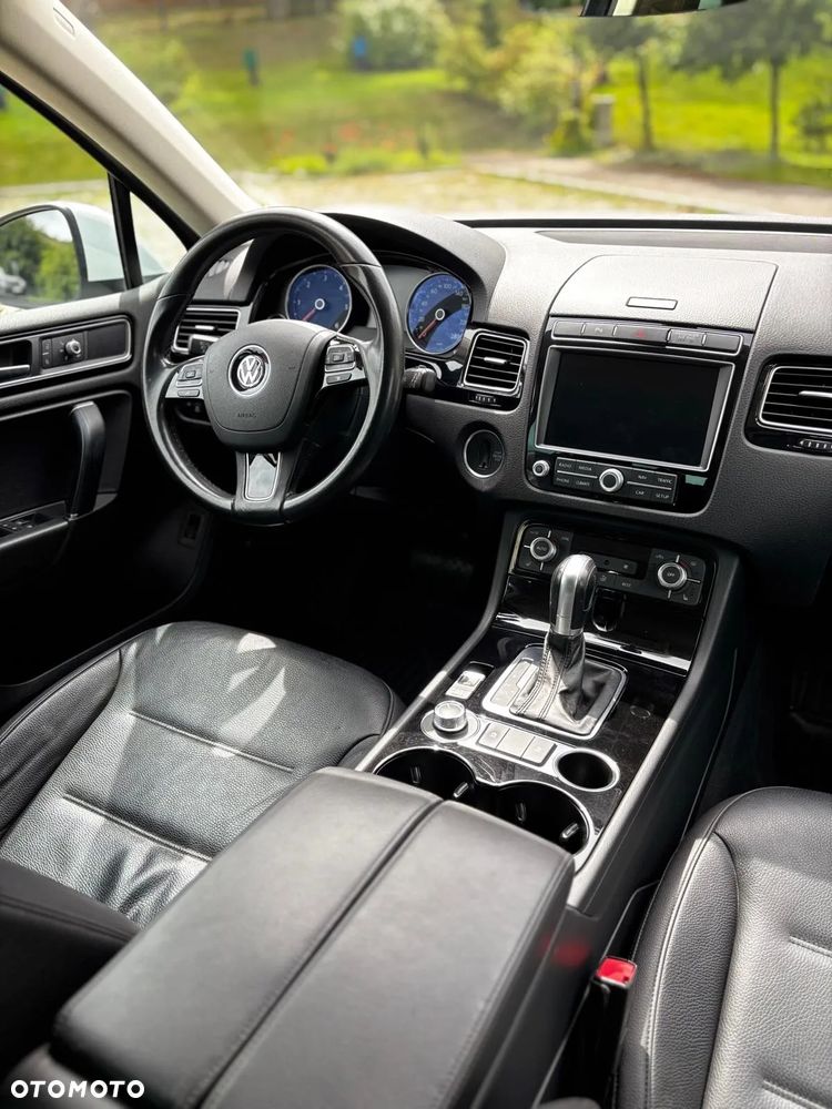 Volkswagen Touareg - 19