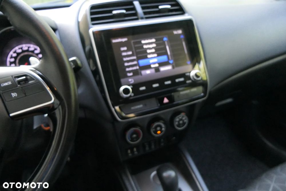 Mitsubishi ASX 2.0 2WD CVT Top - 19