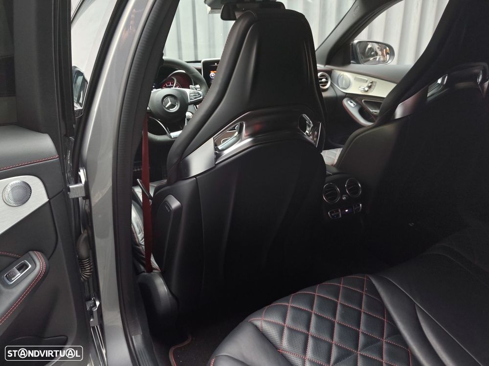 Mercedes-Benz C 63 AMG S - 21