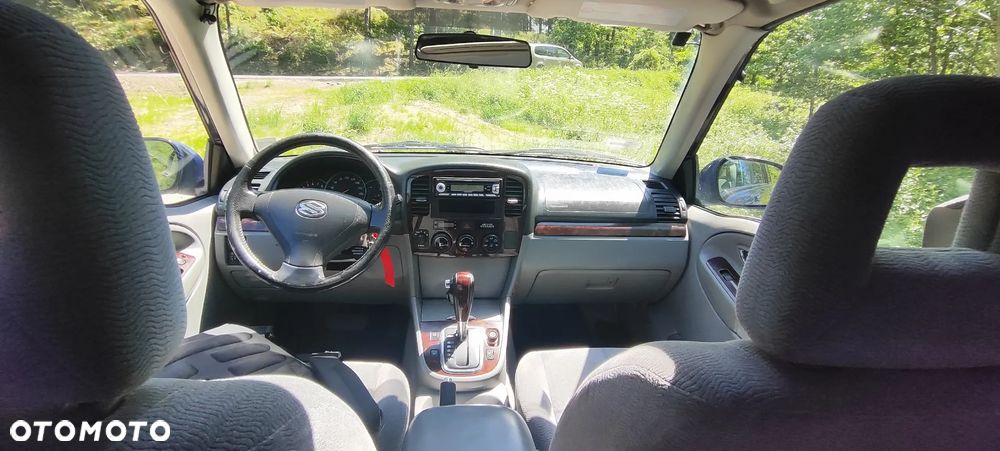 Suzuki Grand Vitara 2.7 V6 7os - 32