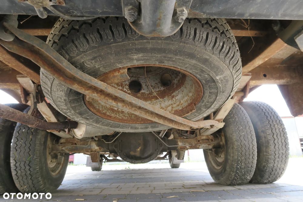 Ford Transit 150 - 20