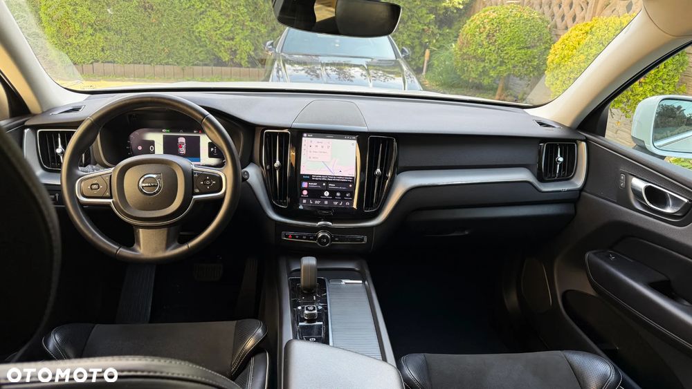 Volvo XC 60 B4 D AWD Geartronic RDesign - 23
