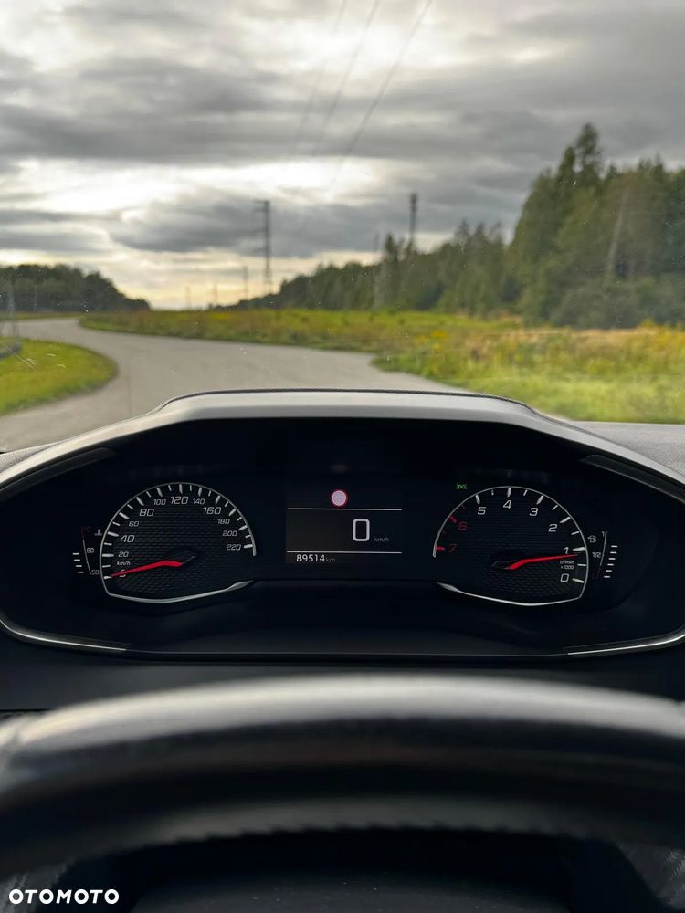 Peugeot 208 PureTech 75 Allure - 16