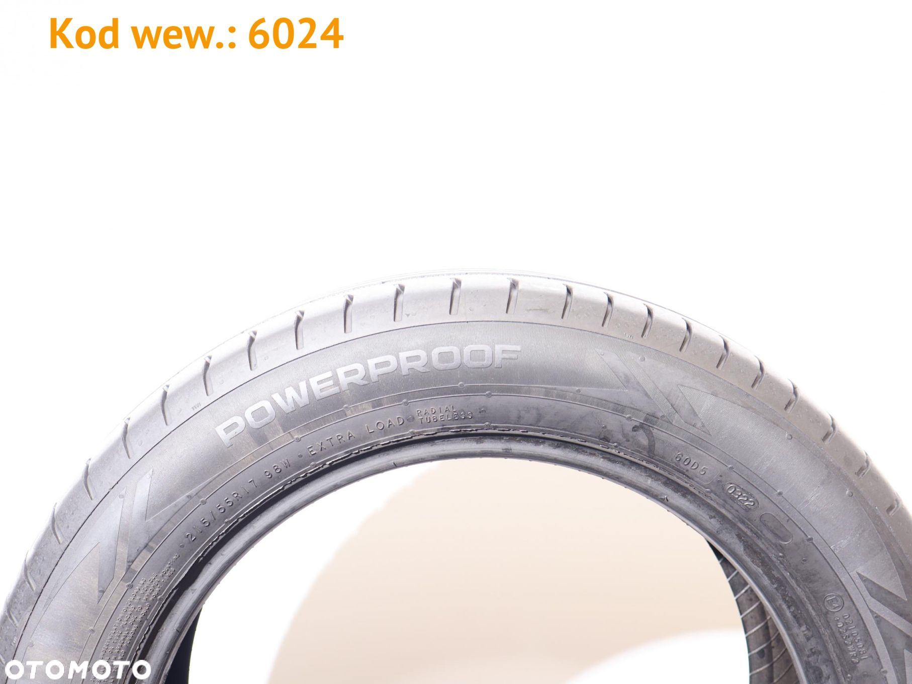 Nokian Powerproof - 215/55 R17 - 4