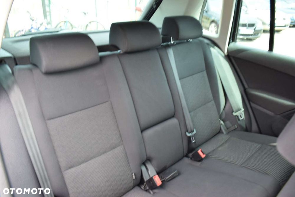 Volkswagen Tiguan - 23