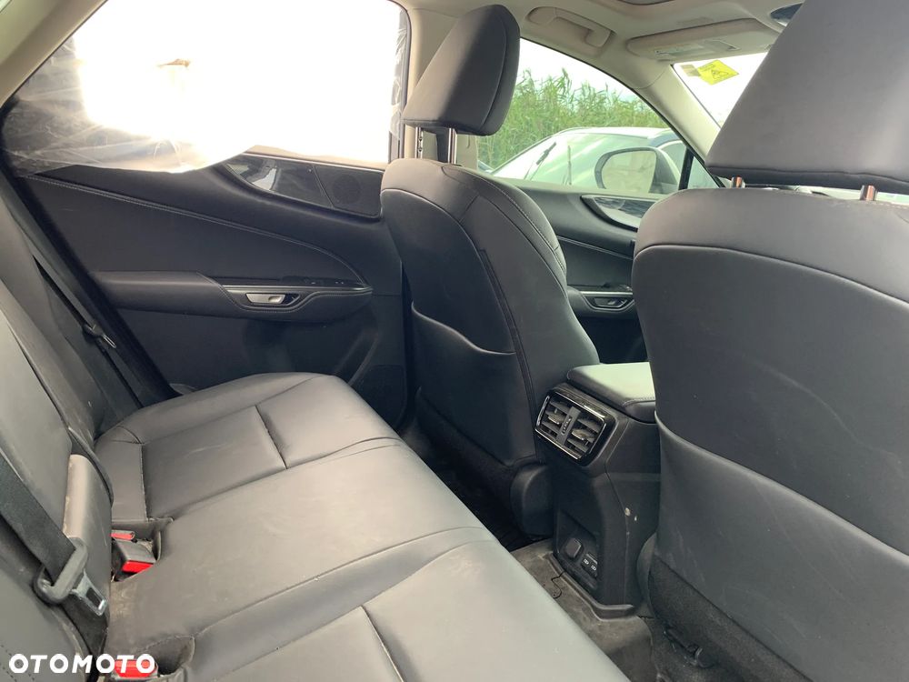 Lexus NX 350h Business - 19
