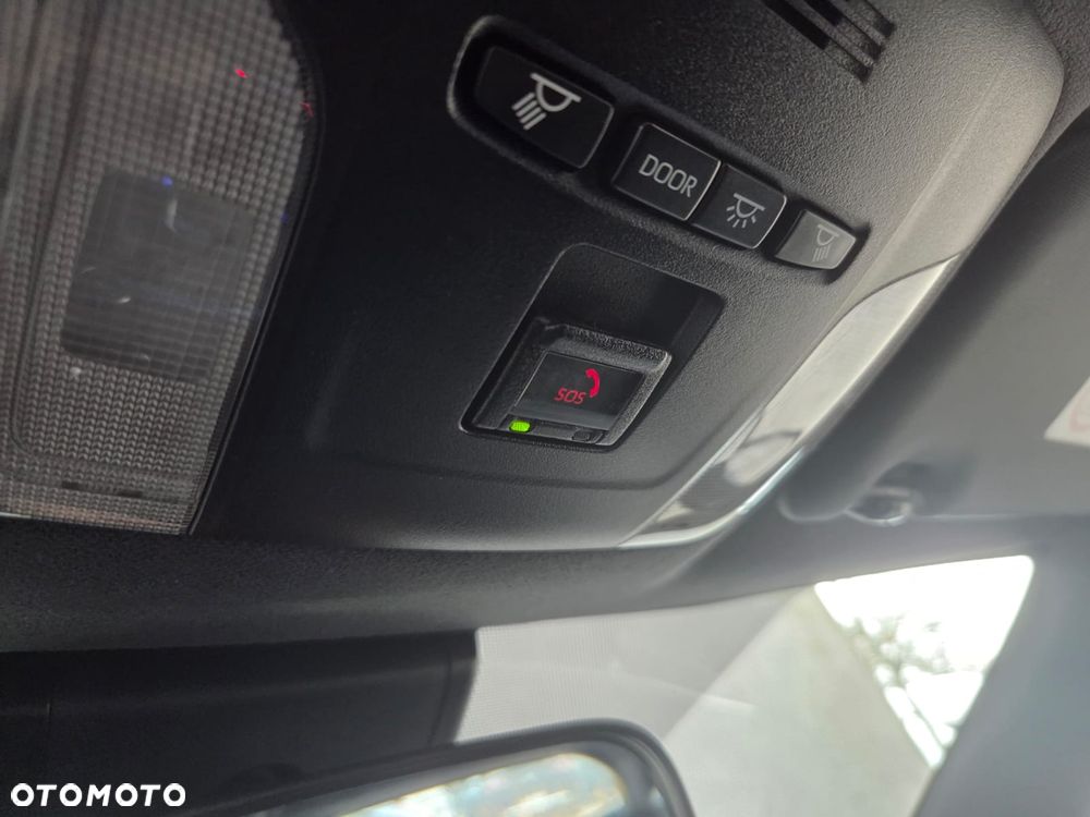 Toyota Corolla 1.8 Hybrid Comfort - 23