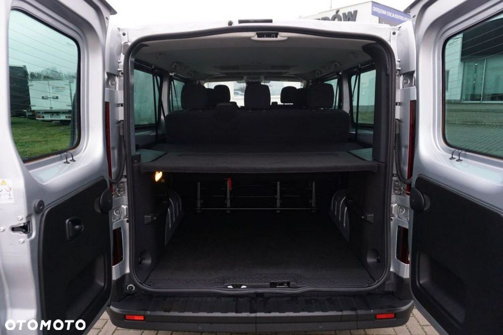 Renault Trafic - 12