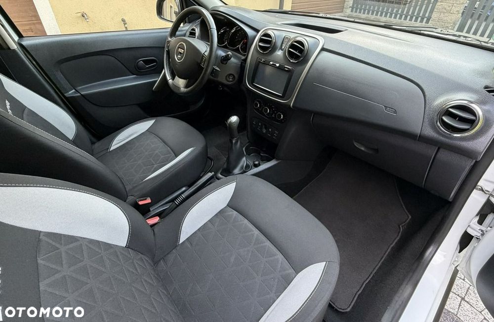 Dacia Sandero Stepway - 13