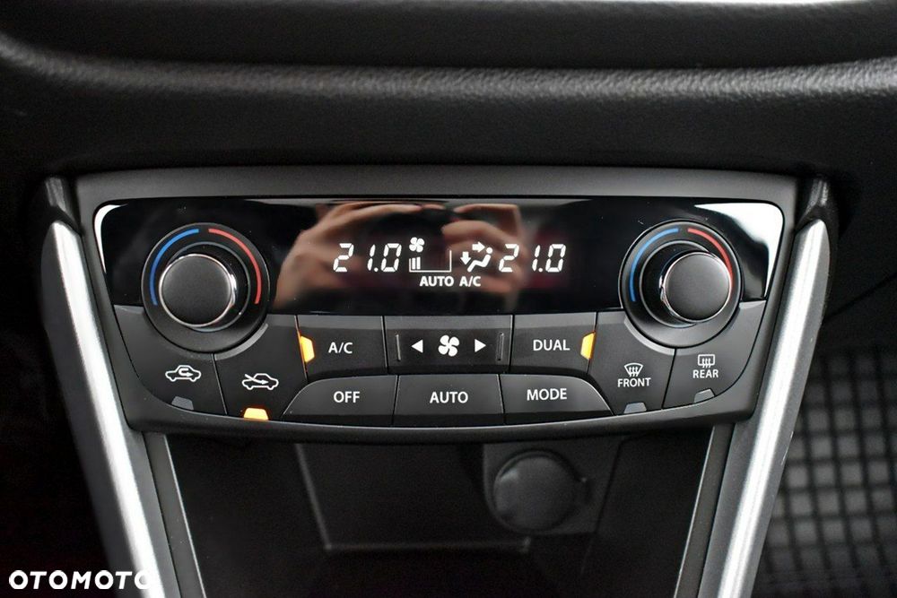 Suzuki SX4 S-Cross 1.4 T Premium 4WD - 23