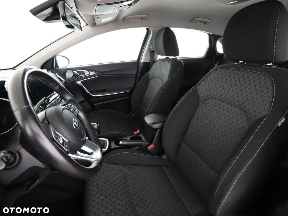 Kia Ceed 1.4 T-GDI OPF Vision - 14