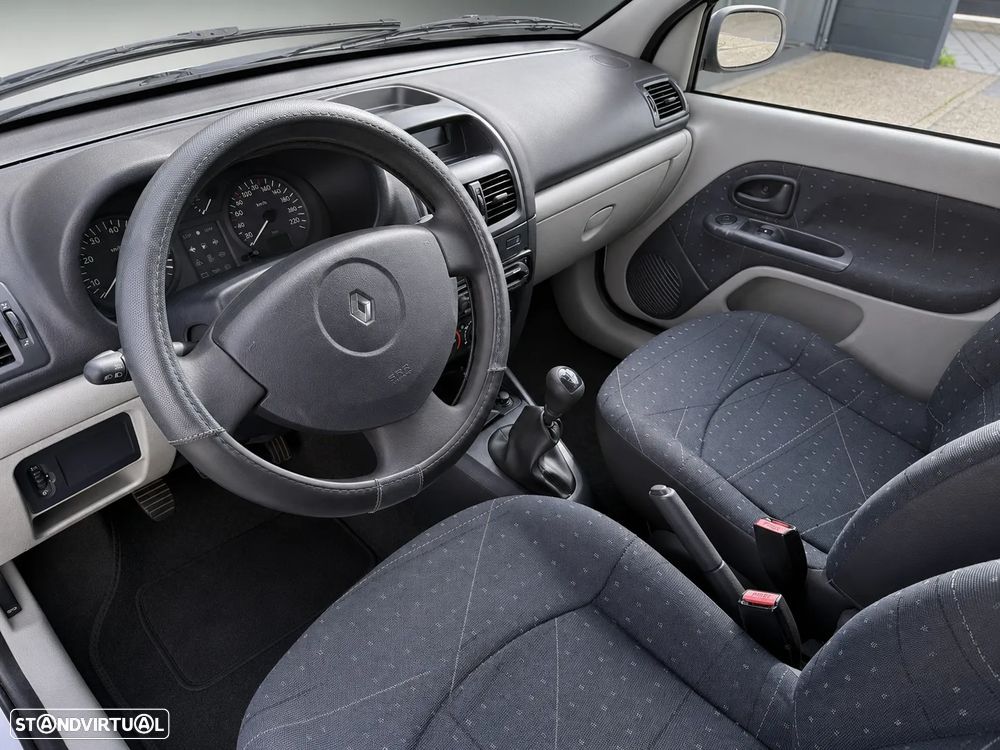 Renault Clio 1.2 16V SE Storia - 7