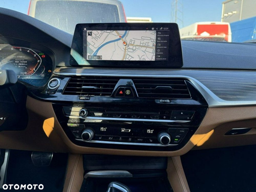 BMW Seria 5 - 12