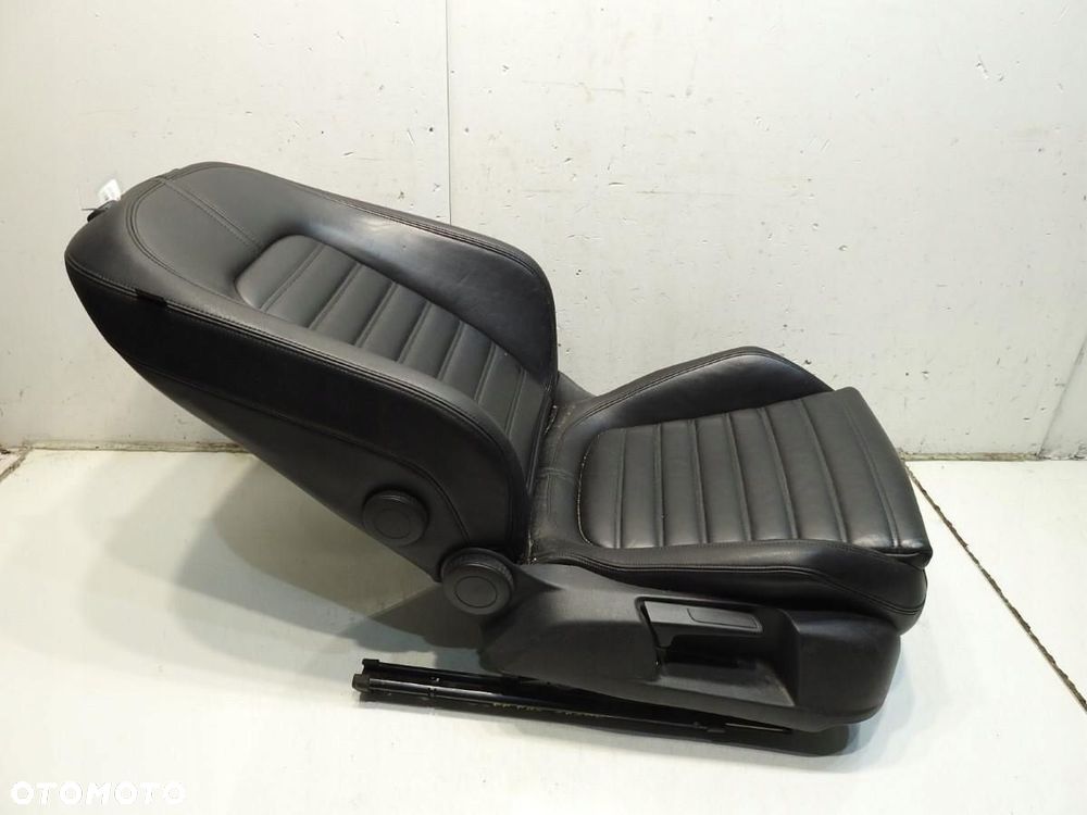 FOTEL PRAWY PRZÓD PODGRZEWANY VW PASSAT B6 LIFT - 3