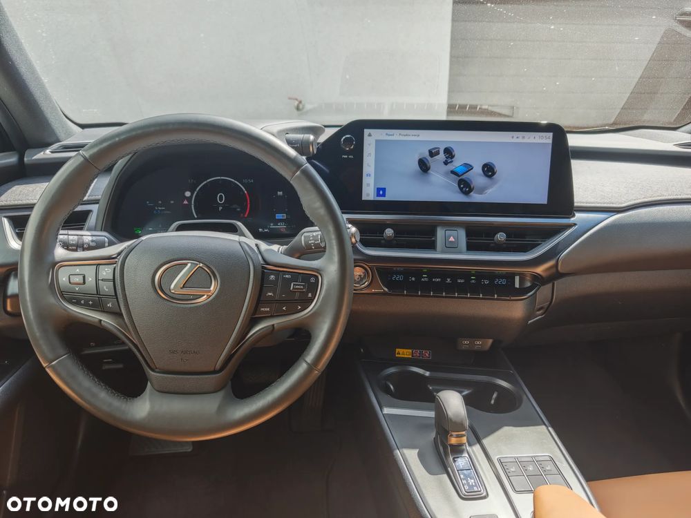 Lexus UX 300h F Sport Design - 14