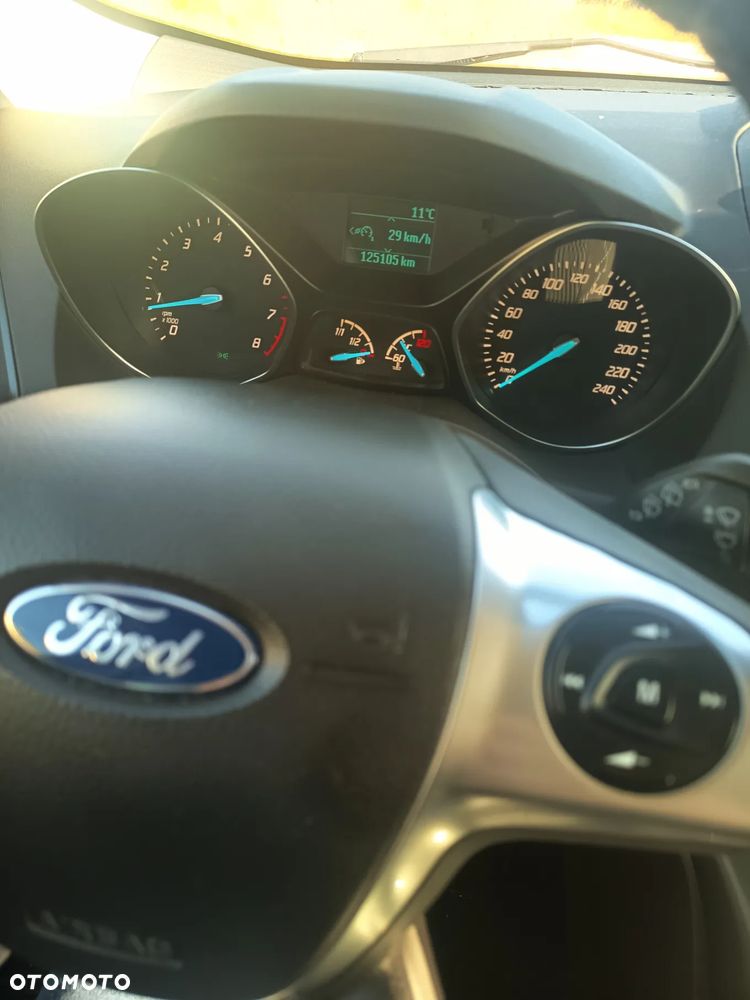 Ford Kuga 1.5 EcoBoost 2x4 Individual - 16