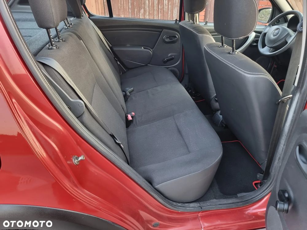 Dacia Sandero Stepway 1.6 - 6