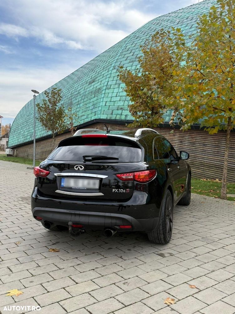 Infiniti FX 30 FX30d 3.0d V6 S AWD - 3
