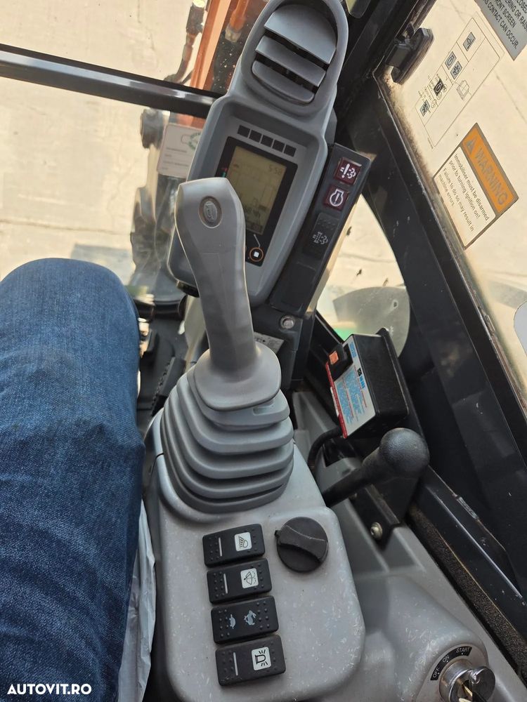 Hitachi ZX48U-6, 2023, 2.658t, 5 TONE, CUPLA RAPIDA+3 CUPE NOI, inst picon pe brate, lama nivelare, ad sapare 4m, ridica 3t, latime 2m, antifurt, aer cond, produs in JAPONIA, posibilitate leasing 4 ani, PROMOTIE 39.500 EUR+tva - 6