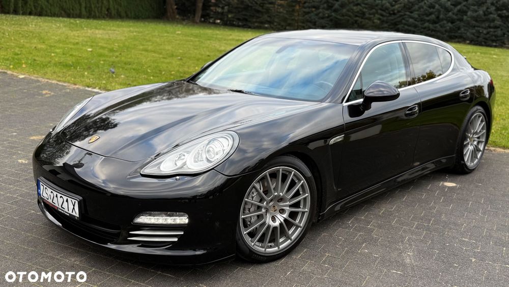 Porsche Panamera 4S - 21