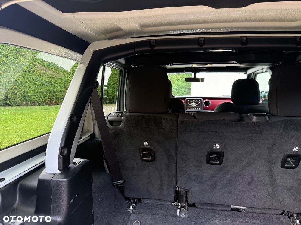 Jeep Wrangler 2.0 T-GDI Softtop AWD Automatik Rubicon - 24