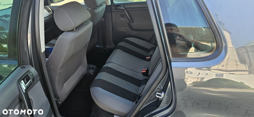 Volkswagen Polo - 6