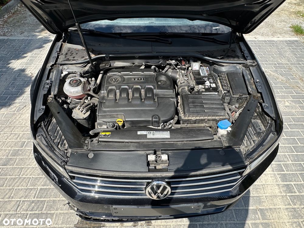 Volkswagen Passat 1.6 TDI (BlueMotion Technology) Trendline - 11