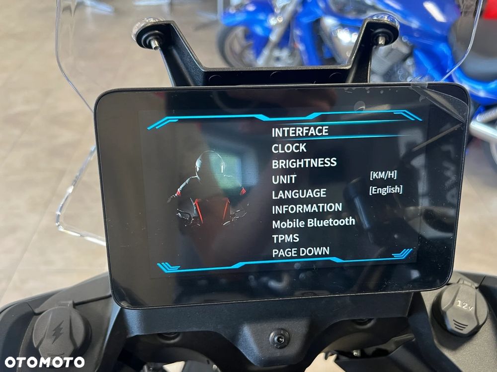 QJMOTOR SRT 600SX - 14